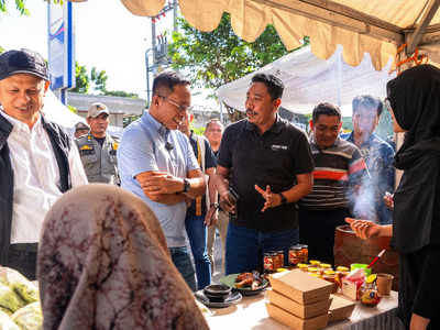 From Coast to Mountain:  Building a Community‑Based Tourism Economy in East Lombok